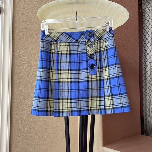 Beautiful Scottish House plaid pleated